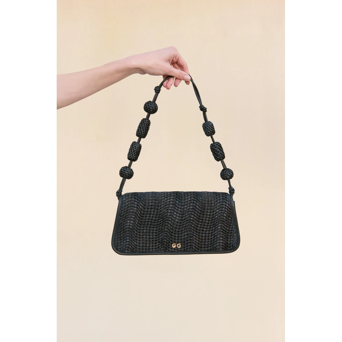 Sunniva Shoulder Bag view 4