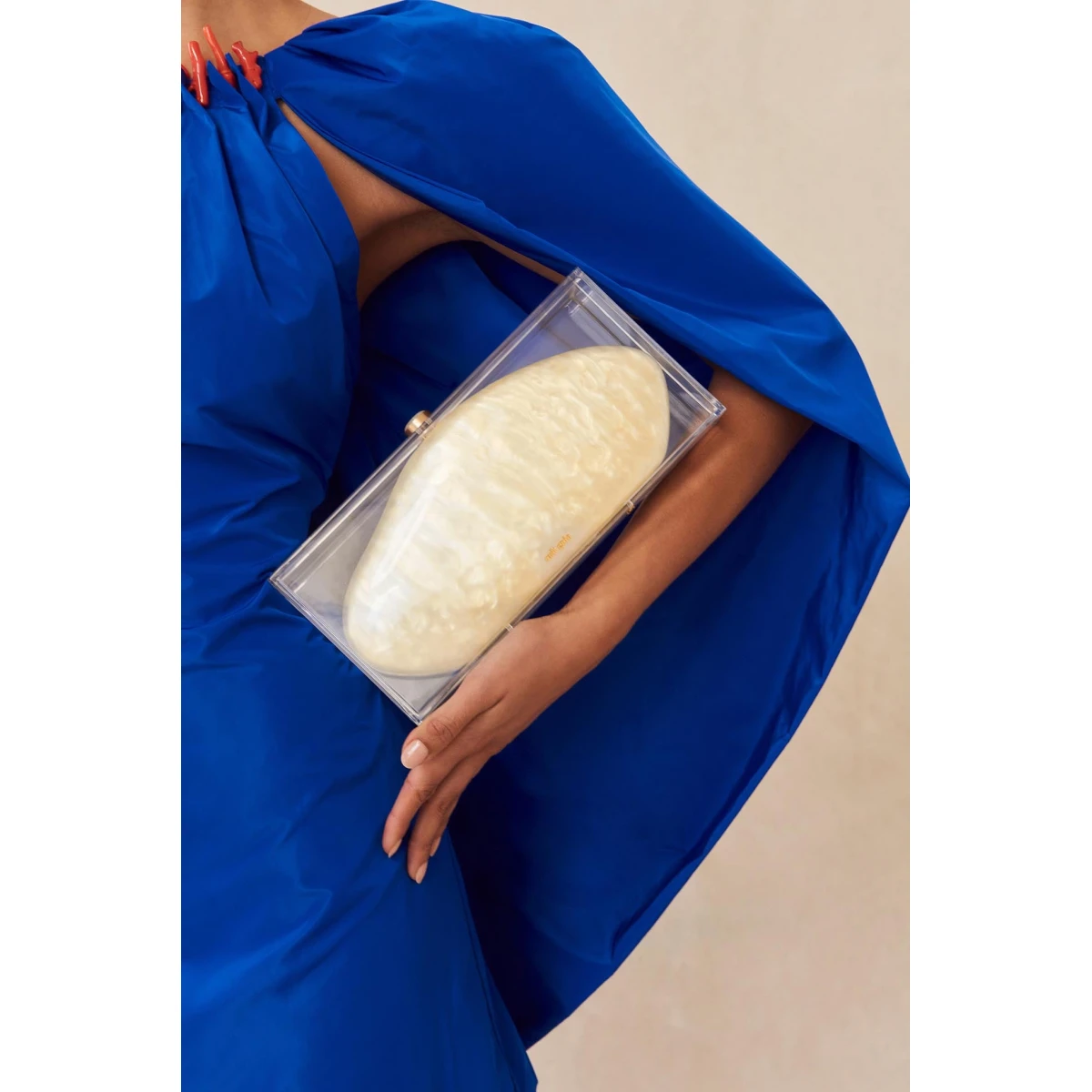 Annika Clutch view 3